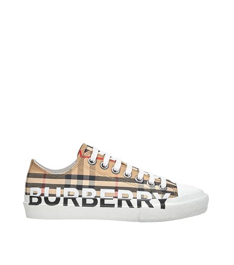 Tenis Burberry para mujer 